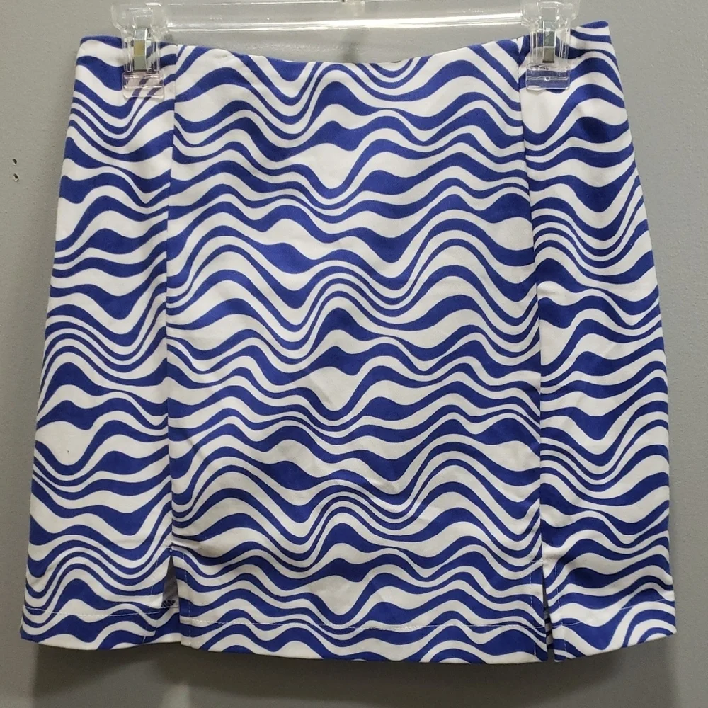 Love On a Hanger Blue and White Wave Pattern Skirt, Juniors 7